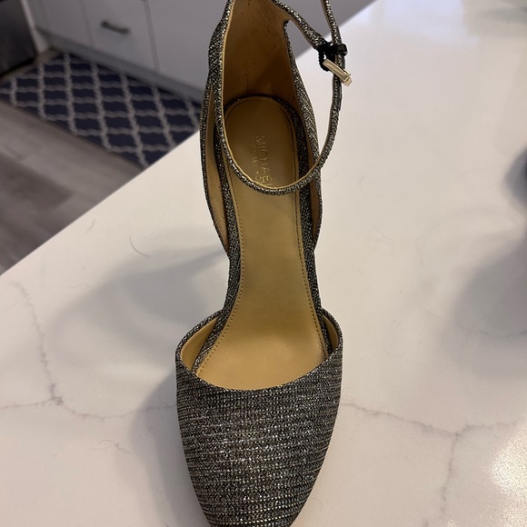 Michael Kors heels - Picture 5 of 5